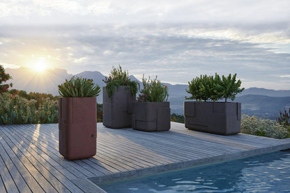 Aarde Planter-Contract Furniture Store for hospitality, leisure & commercial projects