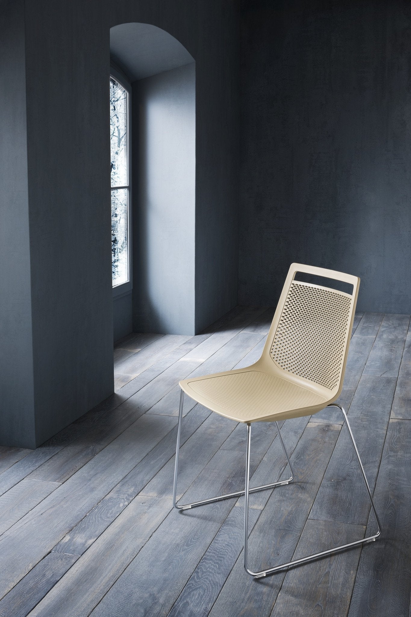 Akami S Side Chair-Contract Furniture Store for hospitality & leisure and commercial projects