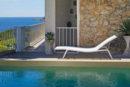 Alizé 8906 Lounger-Contract Furniture Store for hospitality, leisure & commercial projects