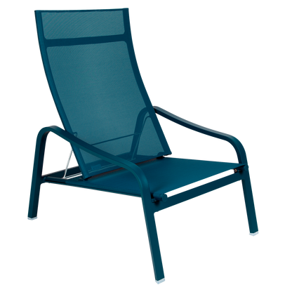 Alizé 8907 Low Armchair-Contract Furniture Store for hospitality, leisure & commercial projects