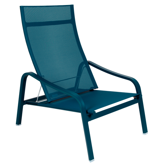 Alizé 8907 Low Armchair-Contract Furniture Store for hospitality, leisure & commercial projects