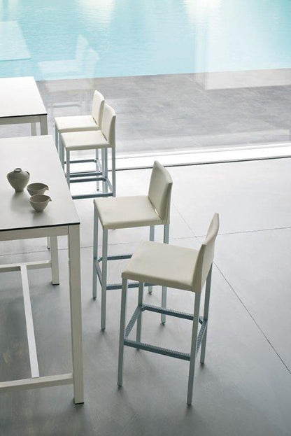 Banket Poseur Table-Contract Furniture Store for hospitality, leisure & commercial projects