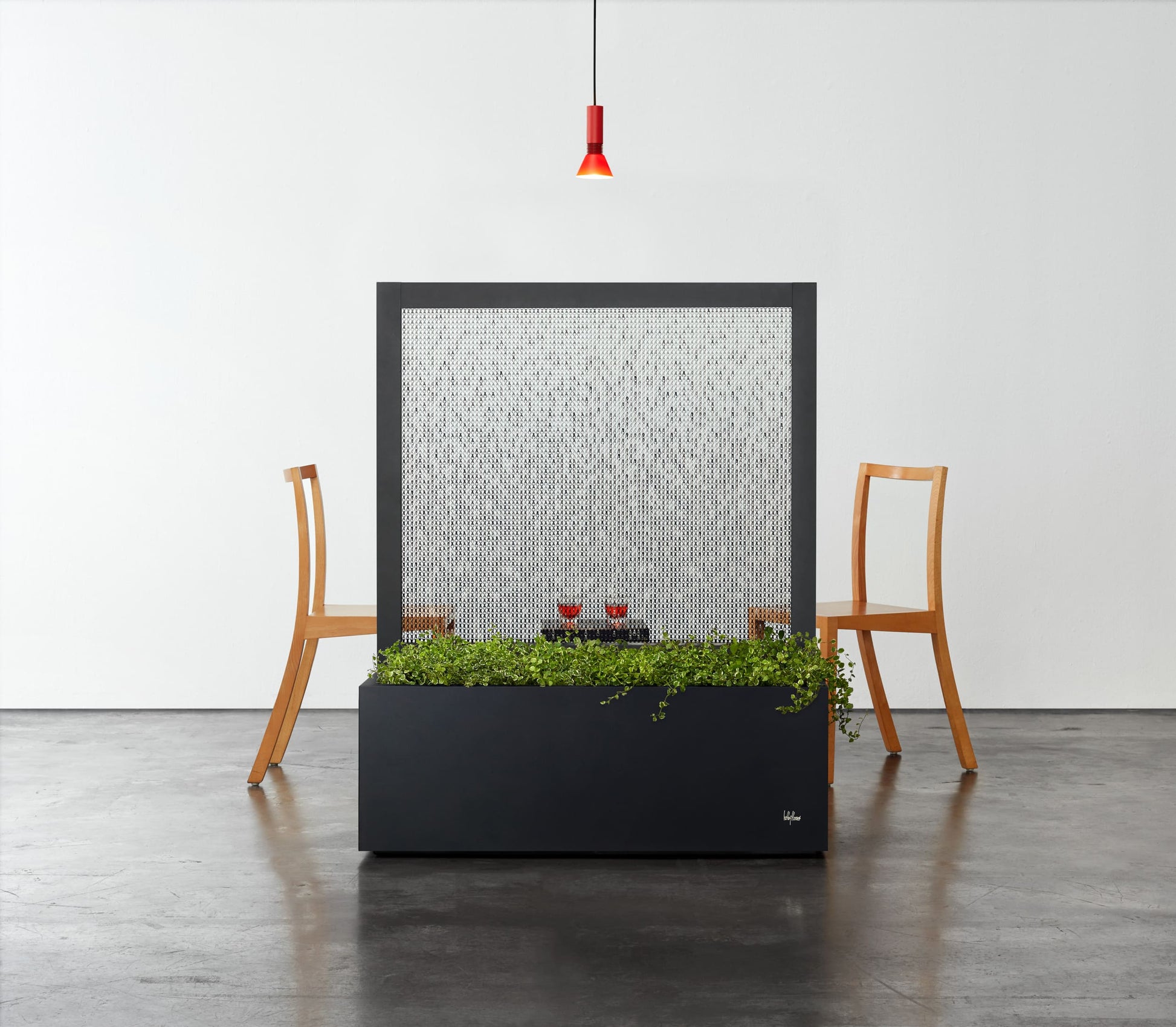 Boira Hydroplanter-Contract Furniture Store for hospitality, leisure & commercial projects