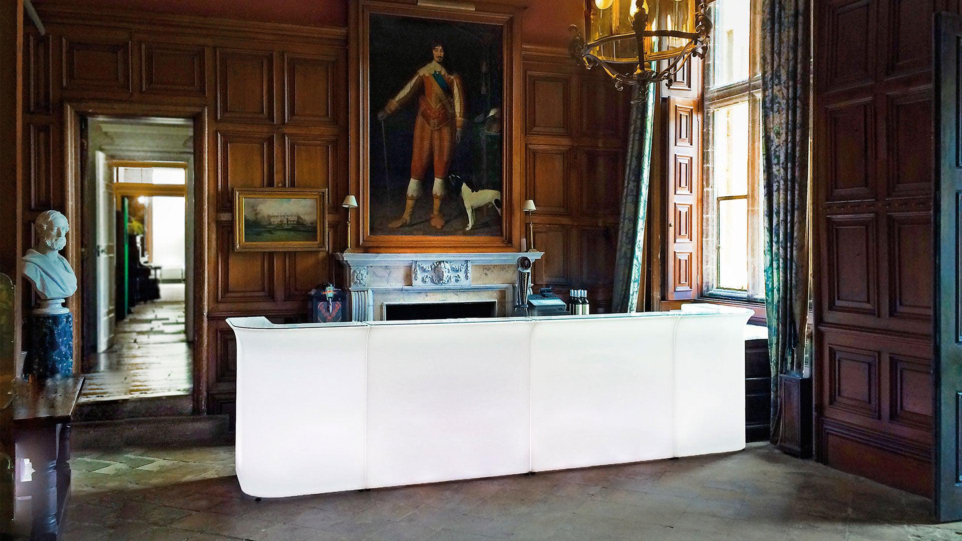 Break Line Bar Counter-Contract Furniture Store for hospitality, leisure & commercial projects