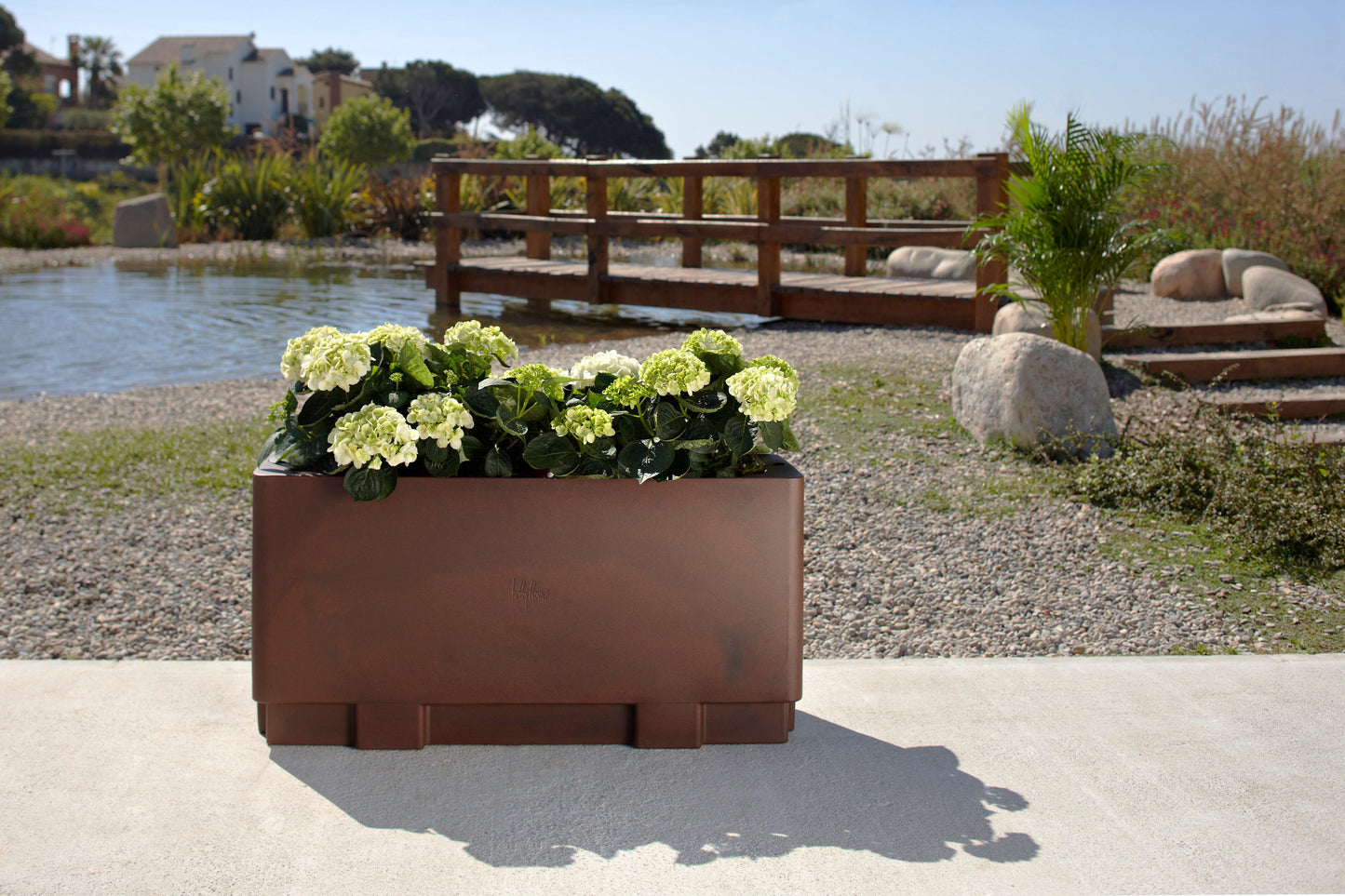 City Hydroplanter-Contract Furniture Store