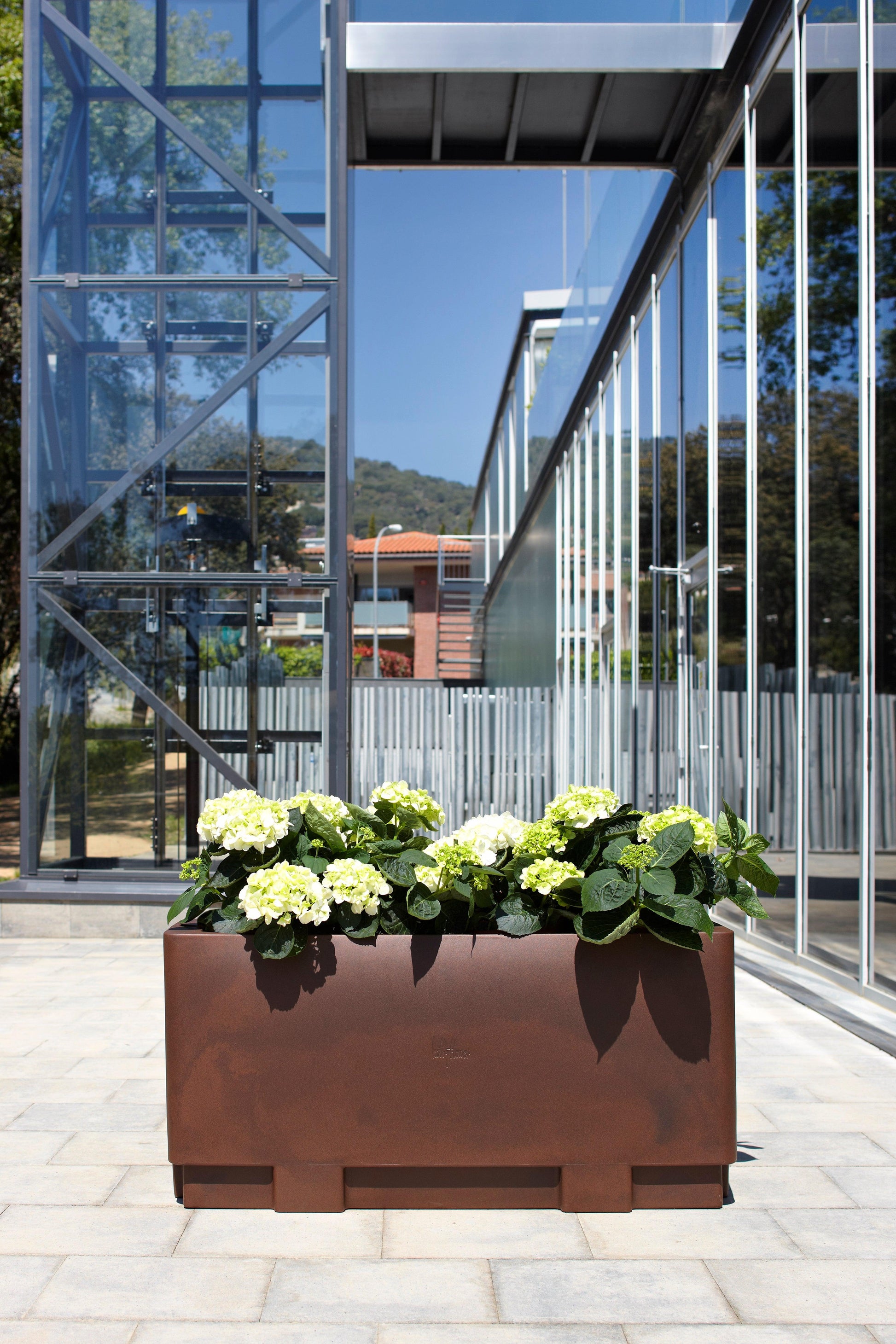 City Hydroplanter-Contract Furniture Store for hospitality, leisure & commercial projects