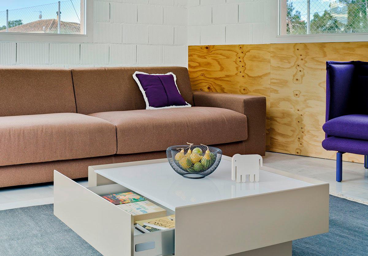 Eleva Sofa-Contract Furniture Store for hospitality, leisure & commercial projects