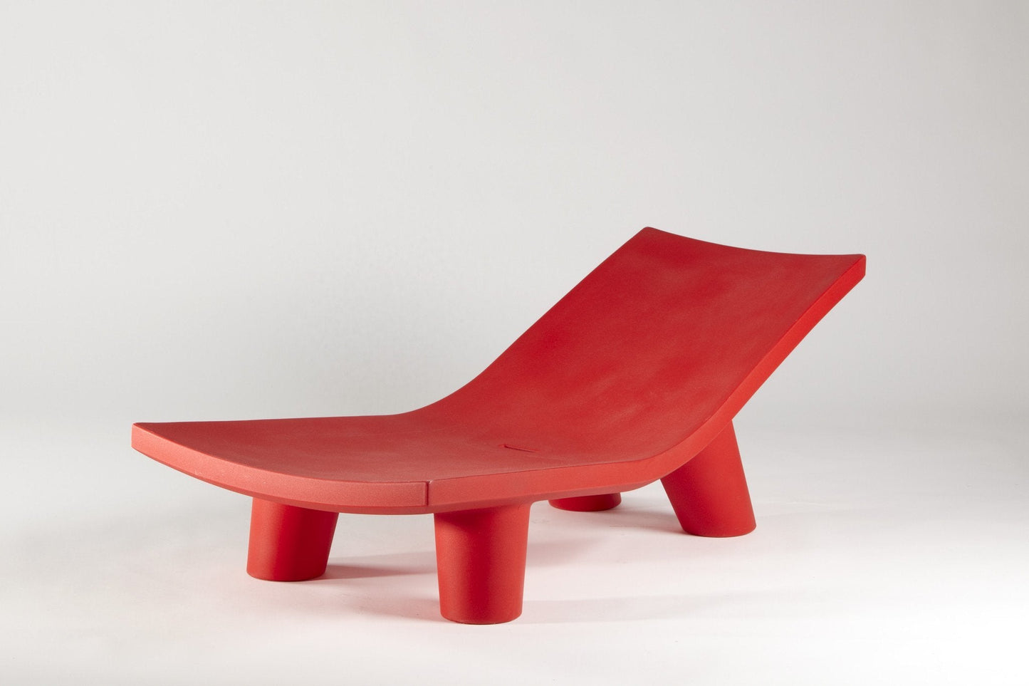 Low Lita Lounger-Contract Furniture Store for hospitality, leisure & commercial projects