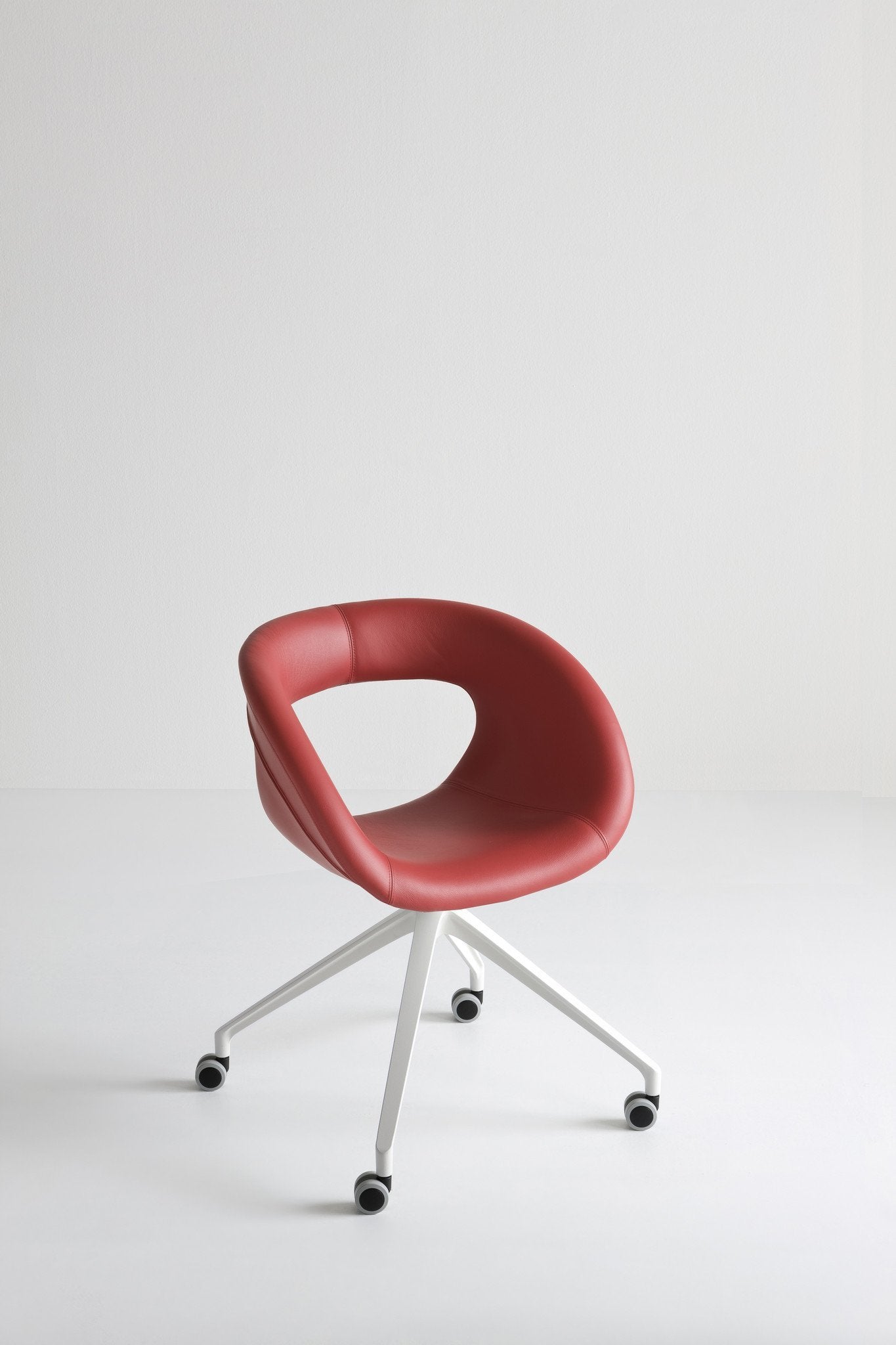 Moema UR Side Chair-Contract Furniture Store for hospitality, leisure & commercial projects