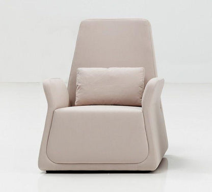 Pío-Pío Lounge Chair-Contract Furniture Store for hospitality, leisure & commercial projects