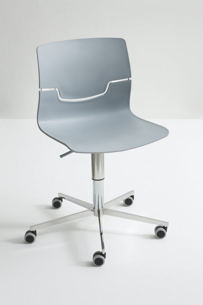 Slot 5R Side Chair-Contract Furniture Store for hospitality, leisure & commercial projects