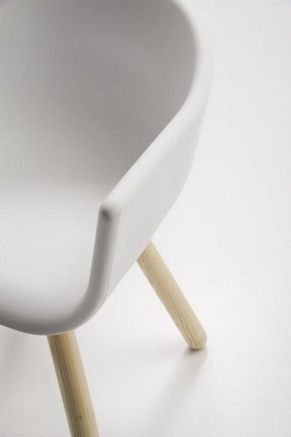 Tulip Armchair-Contract Furniture Store for hospitality, leisure & commercial projects