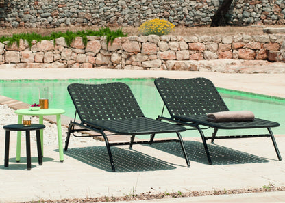 Yard 504 Lounger-Contract Furniture Store for hospitality, leisure & commercial projects